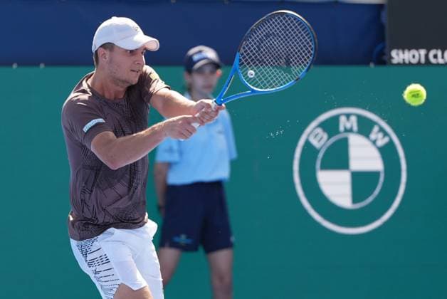 DELRAY BEACH, FL - FEBRUARY 15: Miromir Kecmanovic (SRB) during his semifinal doubles match of the Delray Beach Open on February 15, 2025, at the Delray Beach Tennis Center in Delray Beach, FL. (Photo by Andrew Patron Icon Sportswire) TENNIS: FEB 15 Delray Beach Open EDITORIAL USE ONLY Icon2502150399