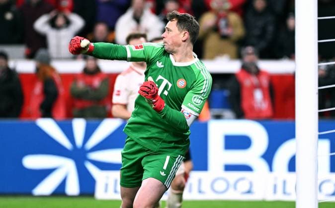 Football, Bundesliga, Germany, Men, Season 2024 2025, 22 Matchday, BayArena Leverkusen Bayer Leverkusen FC Bayern Munich 0 0 Manuel Neuer FCB Action, Single Image