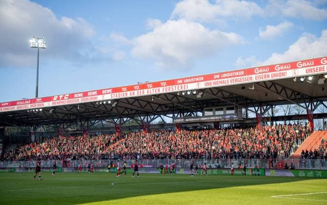 Soccer, Women, Season 2024 2025, 2 Women Bundesliga 15 Matchday , 1 FC Union Berlin 1 FC Nürnberg, Fans of Union on the Gegengerade, 16 02 2025, Copyright: xMatthiasxKochx