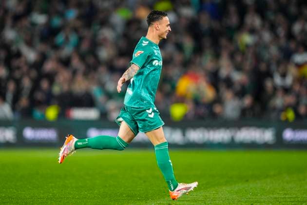February 16, 2025, Sevilla, Sevilla, SPAIN: Antony Matheus dos Santos of Real Betis celebrates a goal during the Spanish league, LaLiga EA Sports, football match played between Real Betis and Real Sociedad at Benito Villamarin stadium on February 16, 2025, in Sevilla, Spain. Sevilla SPAIN - ZUMAa181 20250216_zaa_a181_301 Copyright: xJoaquinxCorcherox