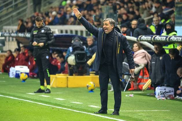 Fabio Pecchia (Head Coach Parma Calcio) during Parma Calcio vs AS Roma, Italian soccer Serie A match in Parma, Italy, February 16 2025  Copyright: xLorenzoxCattani IPAxSportx xipa-agency.netx xx IPA_54190405 IPA_Agency_IPA54190405