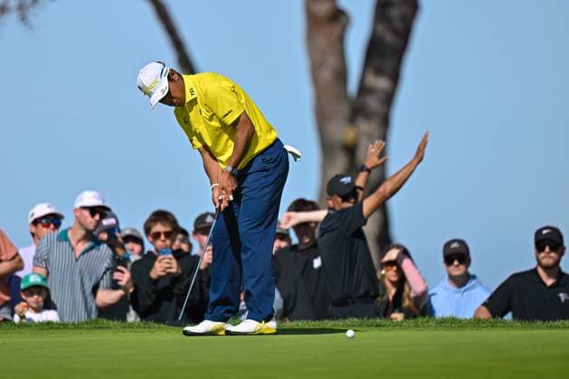 February 16, 2025: Hideki Matsuyama putts on the 1st hole during the final round of the Genesis Invitational on Torrey Pines South Course in San Diego, California. CSM San Diego USA - ZUMAc04_ 20250216_zma_c04_017 Copyright: xJustinxFinex