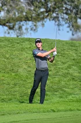 February 16, 2025: Maverick McNealy watches his shot on the 2nd hole during the final round of the Genesis Invitational on Torrey Pines South Course in San Diego, California. CSM San Diego USA - ZUMAc04_ 20250216_zma_c04_019 Copyright: xJustinxFinex