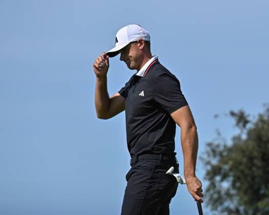 February 16, 2025: Ludvig Aberg reacts to the crowd on the 2nd hole during the final round of the Genesis Invitational on Torrey Pines South Course in San Diego, California. CSM San Diego USA - ZUMAc04_ 20250216_zma_c04_021 Copyright: xJustinxFinex
