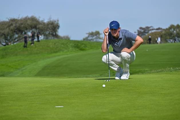 February 16, 2025: Davis Thompson lines up a putt on the 2nd hole during the final round of the Genesis Invitational on Torrey Pines South Course in San Diego, California. CSM San Diego USA - ZUMAc04_ 20250216_zma_c04_026 Copyright: xJustinxFinex