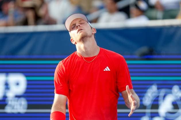 DELRAY BEACH, FL - FEBRUARY 16: Alejandro Davidovich Fokina (ESP) reacts during the Mens Singles Final of the Delray Beach Open on February 16, 2025, at Delray Beach Stadium & Tennis Center in Delray Beach, Florida.(Photo by Chris Arjoon Icon Sportswire). TENNIS: FEB 16 Delray Beach Open EDITORIAL USE ONLY Icon25021600102