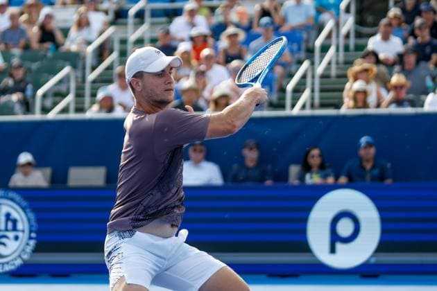 DELRAY BEACH, FL - FEBRUARY 16: Miomir Kecmanovic (SRB) in action during the Mens Singles Final of the Delray Beach Open on February 16, 2025, at Delray Beach Stadium & Tennis Center in Delray Beach, Florida.(Photo by Chris Arjoon Icon Sportswire). TENNIS: FEB 16 Delray Beach Open EDITORIAL USE ONLY Icon25021600128