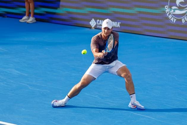 DELRAY BEACH, FL - FEBRUARY 16: Miomir Kecmanovic (SRB) in action during the Mens Singles Final of the Delray Beach Open on February 16, 2025, at Delray Beach Stadium & Tennis Center in Delray Beach, Florida.(Photo by Chris Arjoon Icon Sportswire). TENNIS: FEB 16 Delray Beach Open EDITORIAL USE ONLY Icon25021600143