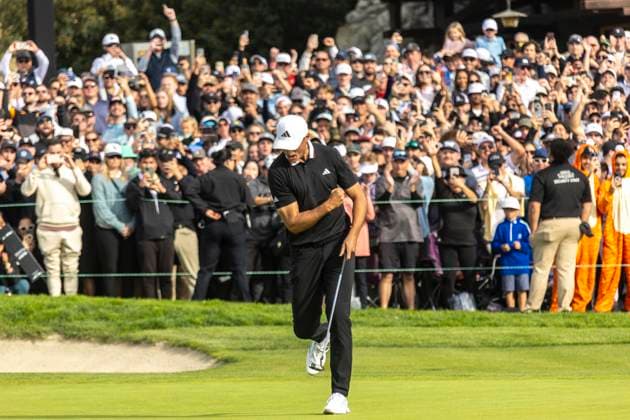 LA JOLLA, CA - FEBRUARY 16: Ludvig Aberg celebrates his birdie putt on the 18th hole during the final round of the Genesis Invitational tournament, Sunday, February 16, 2025, at Torrey Pines Golf Course in La Jolla, California. (Photo by Tony Ding Icon Sportswire) GOLF: FEB 16 PGA, Golf Herren The Genesis Invitational EDITORIAL USE ONLY Icon46520250216089
