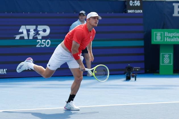 DELRAY BEACH, FL - FEBRUARY 16: Alejandro Davidovich Fokina (ESP) in action during the Mens Singles Final of the Delray Beach Open on February 16, 2025, at Delray Beach Stadium & Tennis Center in Delray Beach, Florida.(Photo by Chris Arjoon Icon Sportswire). TENNIS: FEB 16 Delray Beach Open EDITORIAL USE ONLY Icon250216001052