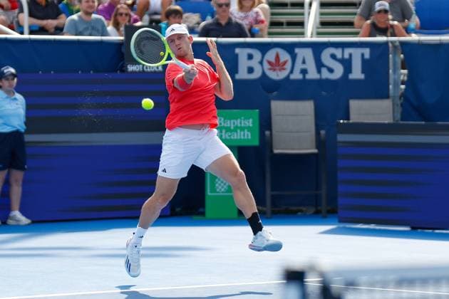 DELRAY BEACH, FL - FEBRUARY 16: Alejandro Davidovich Fokina (ESP) in action during the Mens Singles Final of the Delray Beach Open on February 16, 2025, at Delray Beach Stadium & Tennis Center in Delray Beach, Florida.(Photo by Chris Arjoon Icon Sportswire). TENNIS: FEB 16 Delray Beach Open EDITORIAL USE ONLY Icon250216001054