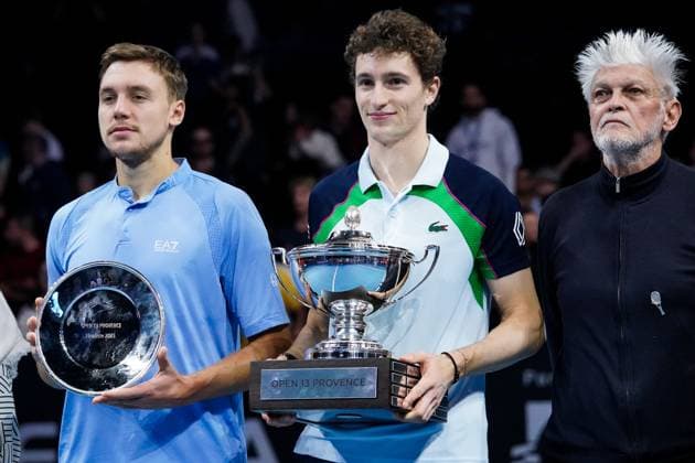 February 16, 2025, Marseille, France, FRANCE: UGO HUMBERT shone by winning his second consecutive title in Marseille, defeating HAMAD MEDJEDOVIC, the serbian, in the final (7-6, 6-4). Without dropping a set throughout the tournament, France s number 1 continues to impress and dominate on his favorite surface during the OPEN 13 provence 2025, ATP, Tennis Herren 250, french tournament, ATP Tour, Hard surface, .Indoor, on Febuary 16, 2025 at Marseille, Palais des sports, France - Photo OLLI Media Marseille FRANCE - ZUMAl184 20250216_zsp_l184_026 Copyright: xEmiliexLohmannx