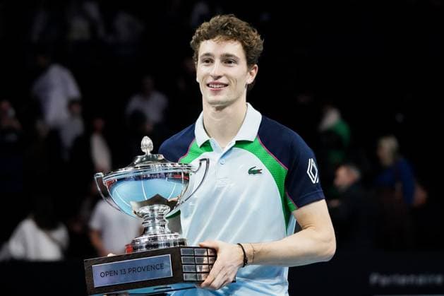 February 16, 2025, Marseille, France, FRANCE: UGO HUMBERT shone by winning his second consecutive title in Marseille, defeating HAMAD MEDJEDOVIC, the serbian, in the final (7-6, 6-4). Without dropping a set throughout the tournament, France s number 1 continues to impress and dominate on his favorite surface during the OPEN 13 provence 2025, ATP, Tennis Herren 250, french tournament, ATP Tour, Hard surface, .Indoor, on Febuary 16, 2025 at Marseille, Palais des sports, France - Photo OLLI Media Marseille FRANCE - ZUMAl184 20250216_zsp_l184_028 Copyright: xEmiliexLohmannx