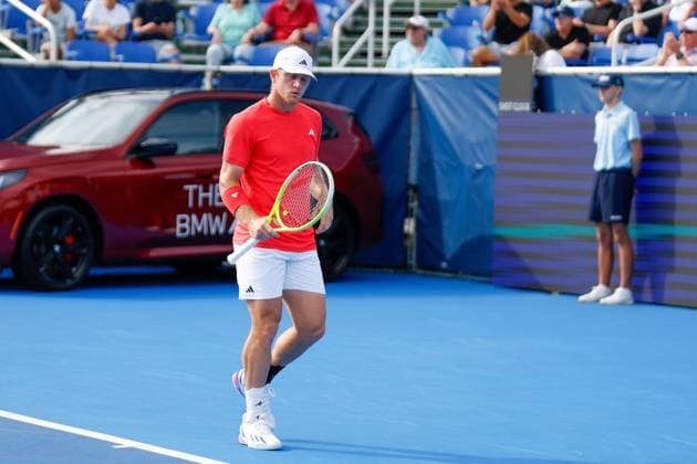 DELRAY BEACH, FL - FEBRUARY 16: Alejandro Davidovich Fokina (ESP) in action during the Mens Singles Final of the Delray Beach Open on February 16, 2025, at Delray Beach Stadium & Tennis Center in Delray Beach, Florida.(Photo by Chris Arjoon Icon Sportswire). TENNIS: FEB 16 Delray Beach Open EDITORIAL USE ONLY Icon250216001061
