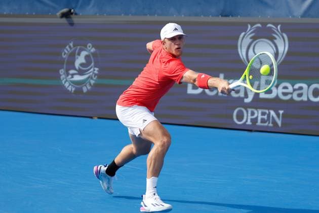 DELRAY BEACH, FL - FEBRUARY 16: Alejandro Davidovich Fokina (ESP) in action during the Mens Singles Final of the Delray Beach Open on February 16, 2025, at Delray Beach Stadium & Tennis Center in Delray Beach, Florida.(Photo by Chris Arjoon Icon Sportswire). TENNIS: FEB 16 Delray Beach Open EDITORIAL USE ONLY Icon250216001062