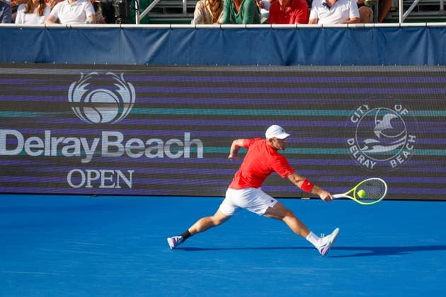 DELRAY BEACH, FL - FEBRUARY 16: Alejandro Davidovich Fokina (ESP) in action during the Mens Singles Final of the Delray Beach Open on February 16, 2025, at Delray Beach Stadium & Tennis Center in Delray Beach, Florida.(Photo by Chris Arjoon Icon Sportswire). TENNIS: FEB 16 Delray Beach Open EDITORIAL USE ONLY Icon250216001110