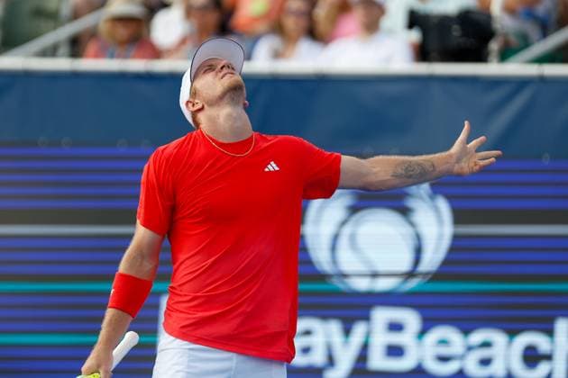DELRAY BEACH, FL - FEBRUARY 16: Alejandro Davidovich Fokina (ESP) reacts during the Mens Singles Final of the Delray Beach Open on February 16, 2025, at Delray Beach Stadium & Tennis Center in Delray Beach, Florida.(Photo by Chris Arjoon Icon Sportswire). TENNIS: FEB 16 Delray Beach Open EDITORIAL USE ONLY Icon250216001119