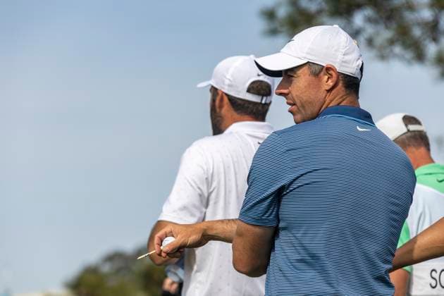 LA JOLLA, CA - FEBRUARY 16: Rory McIlroy waits for his turn to drive from the 18th tee during the final round of the Genesis Invitational tournament, Sunday, February 16, 2025, at Torrey Pines Golf Course in La Jolla, California. (Photo by Tony Ding Icon Sportswire) GOLF: FEB 16 PGA, Golf Herren The Genesis Invitational EDITORIAL USE ONLY Icon46520250216099