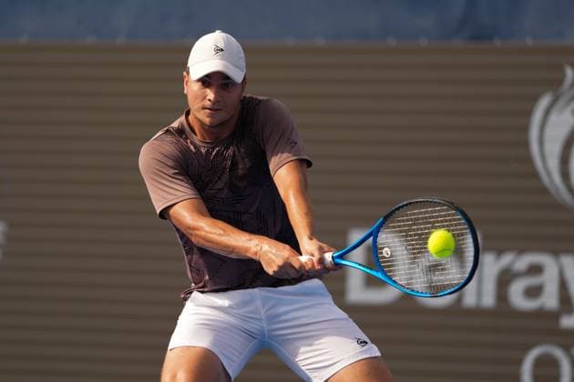 DELRAY BEACH, FL - FEBRUARY 16: Miomir Kecmanovic (SRB) during final round of the Delray Beach Open on February 16, 2025, at the Delray Beach Tennis Center in Delray Beach Florida. (Photo by Andrew Patron Icon Sportswire) TENNIS: FEB 16 Delray Beach Open EDITORIAL USE ONLY Icon2502160446