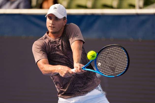 DELRAY BEACH, FL - FEBRUARY 16: Miomir Kecmanovic (SRB) during final round of the Delray Beach Open on February 16, 2025, at the Delray Beach Tennis Center in Delray Beach Florida. (Photo by Andrew Patron Icon Sportswire) TENNIS: FEB 16 Delray Beach Open EDITORIAL USE ONLY Icon2502160447