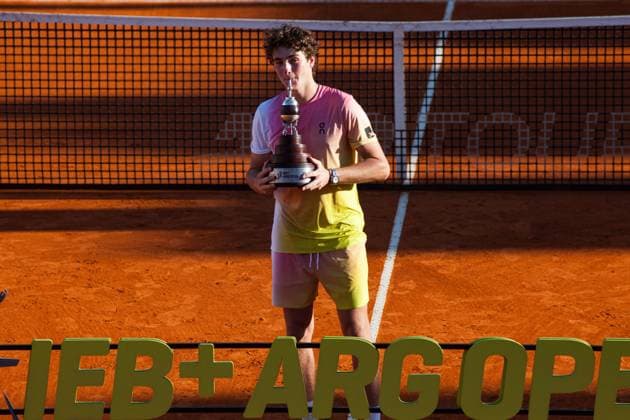 February 16, 2025, Buenos Aires, Federal Capital, Argentina: February 16, 2025, Buenos Aires, Argentina: Brazilian Joao Fonseca is crowned Champion of the Argentina Open 2025 after defeating Argentine and favorite Francisco Cerundulo in two sets. Buenos Aires Argentina - ZUMAa179 0802902549st Copyright: xRobertoxAlmeidaxAveledox