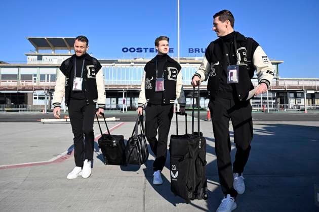 Atalanta v Club Brugge - UEFA Champions League Media Activities 17 02 2025 OOSTENDE, BELGIUM - FEBRUARY 17 : Mignolet Simon goalkeeper of Club Brugge, Vanaken Hans midfielder of Club Brugge pictured at the Oostende airport before departure for the UEFA Champions League 2024 25 knockout phase play-off match second leg between Atalanta and Club Brugge on February 17, 2025 in Oostende, Belgium, 17 02 2025 Oostende Belgium  Copyright: xJanxDexMeuleneirx