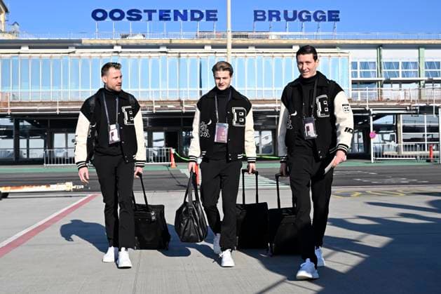 Atalanta v Club Brugge - UEFA Champions League Media Activities 17 02 2025 OOSTENDE, BELGIUM - FEBRUARY 17 : Mignolet Simon goalkeeper of Club Brugge, Jackers Nordin goalkeeper of Club Brugge and Vanaken Hans midfielder of Club Brugge pictured at the Oostende airport before departure for the UEFA Champions League 2024 25 knockout phase play-off match second leg between Atalanta and Club Brugge on February 17, 2025 in Oostende, Belgium, 17 02 2025 Oostende Belgium  Copyright: xJanxDexMeuleneirx
