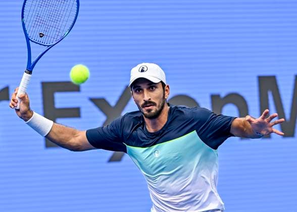 ATP, Tennis Herren QATAR EXXONMOBIL OPEN ROUND OF 32 Hady Habib of Lebanon competes in her round of 32 match against Christopher O connell of Australia during the ATP Qatar ExxonMobil Open 2025 tennis tournament at the Khalifa International Tennis Complex in Doha, Qatar, on February 17, 2025. DOHA Qatar Copyright: xNOUSHADx