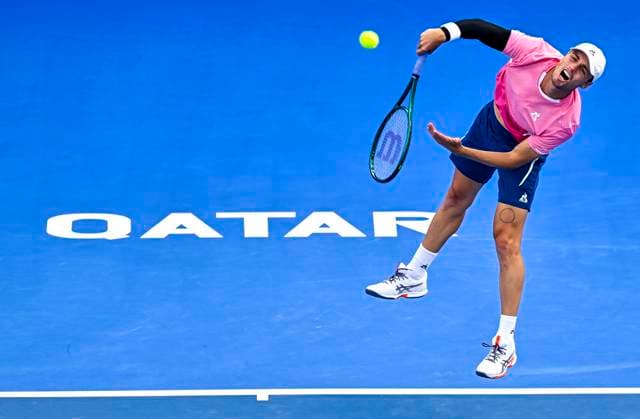 ATP, Tennis Herren QATAR EXXONMOBIL OPEN ROUND OF 32 Christopher O connell of Australia competes in her round of 32 match against Hady Habib of Lebanon during the ATP Qatar ExxonMobil Open 2025 tennis tournament at the Khalifa International Tennis Complex in Doha, Qatar, on February 17, 2025. DOHA Qatar Copyright: xNOUSHADx