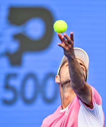 ATP, Tennis Herren QATAR EXXONMOBIL OPEN ROUND OF 32 Christopher O connell of Australia competes in her round of 32 match against Hady Habib of Lebanon during the ATP Qatar ExxonMobil Open 2025 tennis tournament at the Khalifa International Tennis Complex in Doha, Qatar, on February 17, 2025. DOHA Qatar Copyright: xNOUSHADx