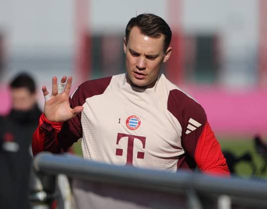 16 02 2025, CL final training, Saebenerstrasse Muenchen,, Football, Sport, in the picture Manuel Neuer FC Bayern Muenchen