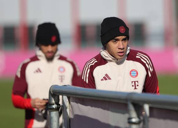 16 02 2025, CL final training, Saebenerstrasse Muenchen,, Football, Sport, in the picture Leroy Sane FC Bayern Muenchen and Jamal Musiala FC Bayern Muenchen