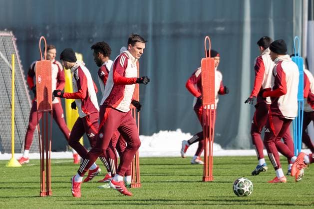 Joao Palhinha FC Bayern Muenchen, 16 at training, GER, Final training, FC Bayern Muenchen, Football, UEFA Champions League, Play offs, 2024 2025 season, 17 02 2025, GER, Final training, FC Bayern Muenchen, Football, UEFA Champions League, Play offs, 2024 2025 season, 17 02 2025 Muenchen Copyright: xEibner-Pressefoto JennixMaulx EP_JML