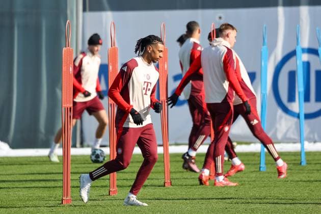 Michael Olise FC Bayern Muenchen, 17 at training, GER, Final training, FC Bayern Muenchen, Football, UEFA Champions League, Play offs, 2024 2025 season, 17 02 2025, GER, Final training, FC Bayern Muenchen, Football, UEFA Champions League, Play offs, 2024 2025 season, 17 02 2025 Muenchen Copyright: xEibner-Pressefoto JennixMaulx EP_JML