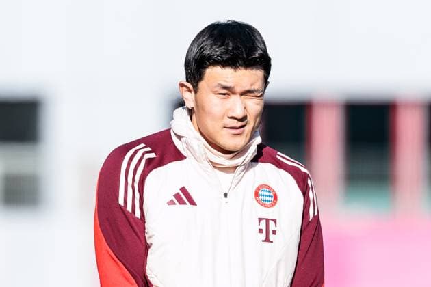 UEFA Champions League final training FC Bayern Munich 17 02 2025 Min Jae Kim FC Bayern Munich, 3 on the way to training UEFA Champions League final training FC Bayern Munich before the match against Celtic FC, Munich, training ground at Säbenerstr on 17 02 2025 Copyright: xBEAUTIFULxSPORTS Wunderlx