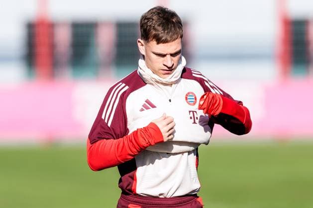 UEFA Champions League final training FC Bayern Munich 17 02 2025 Joshua Kimmich FC Bayern Munich, 6 on the way to training UEFA Champions League final training FC Bayern Munich before the match against Celtic FC, Munich, training ground at Säbenerstr. on 17 02 2025 Copyright: xBEAUTIFULxSPORTS Wunderlx