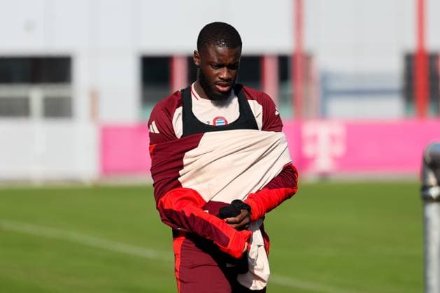 Dayot Upamecano FC Bayern Muenchen, 02 on the way to the training ground, GER, Final training, FC Bayern Muenchen, Football, UEFA Champions League, Play offs, 2024 2025 season, 17 02 2025, GER, Final training, FC Bayern Muenchen, Football, UEFA Champions League, Play offs, 2024 2025 season, 17 02 2025 Muenchen Copyright: xEibner-Pressefoto JennixMaulx EP_JML
