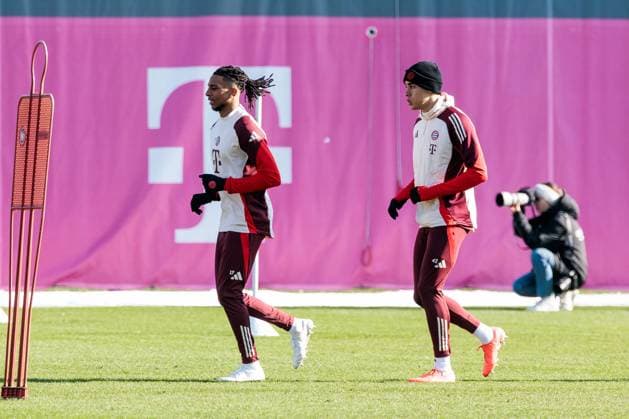 UEFA Champions League final training FC Bayern Munich 17 02 2025 Michael Olise FC Bayern Munich, 17 , Jamal Musiala FC Bayern Munich, 42 in training UEFA Champions League final training FC Bayern Munich before the match against Celtic FC, Munich, training ground at Säbenerstr on 17 02 2025 Copyright: xBEAUTIFULxSPORTS Wunderlx