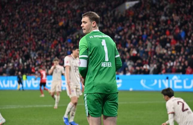 Goalkeeper Manuel Neuer Bayern Muenchen 15 02 2025, Soccer 1 Bundesliga, 22 Matchday, Season 2024 2025 Bayer 04 Leverkusen FC Bayern München 0 0 Foto Weis Team2 DFL regulations prohibit any use of photographs as image sequences and or quasi video Leverkusen BayArena Nordrhein Westfalen Germany Team2