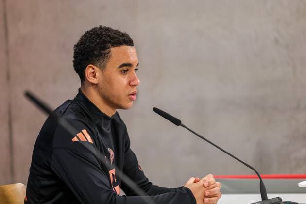Jamal Musiala FC Bayern Muenchen, 42 at the press conference, GER, International Press Conference, FC Bayern Muenchen, Football, UEFA Champions League, Play offs, 2024 2025 season, 17 02 2025, GER, International Press Conference, FC Bayern Muenchen, Football, UEFA Champions League, Play offs, 2024 2025 season, 17 02 2025 Muenchen Copyright: xEibner-Pressefoto JennixMaulx EP_JML