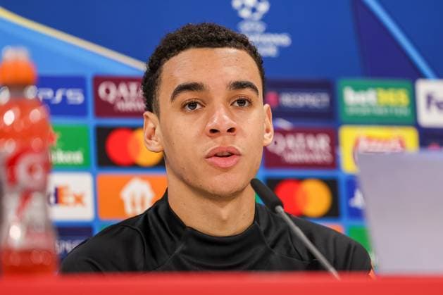 Jamal Musiala FC Bayern Muenchen, 42 at the press conference, GER, International Press Conference, FC Bayern Muenchen, Football, UEFA Champions League, Play offs, 2024 2025 season, 17 02 2025, GER, International Press Conference, FC Bayern Muenchen, Football, UEFA Champions League, Play offs, 2024 2025 season, 17 02 2025 Muenchen Copyright: xEibner-Pressefoto JennixMaulx EP_JML