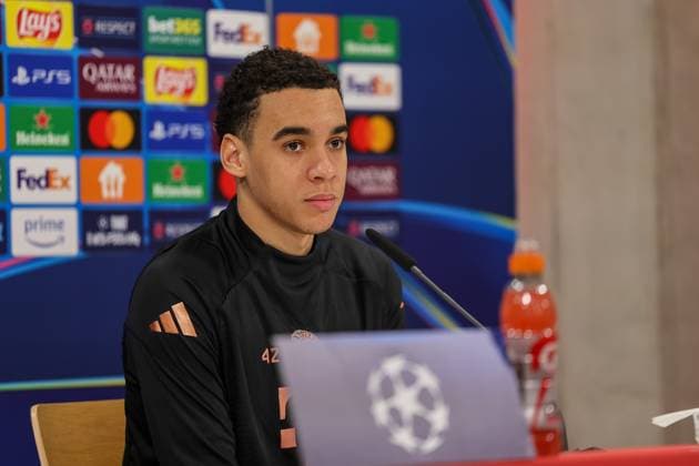 Jamal Musiala FC Bayern Muenchen, 42 at the press conference, GER, International Press Conference, FC Bayern Muenchen, Football, UEFA Champions League, Play offs, 2024 2025 season, 17 02 2025, GER, International Press Conference, FC Bayern Muenchen, Football, UEFA Champions League, Play offs, 2024 2025 season, 17 02 2025 Muenchen Copyright: xEibner-Pressefoto JennixMaulx EP_JML