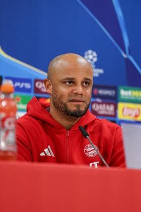 Vincent Kompany FC Bayern Muenchen, Head coach at the press conference, GER, International press conference, FC Bayern Muenchen, Football, UEFA Champions League, Play offs, 2024 2025 season, 17 02 2025, GER, International press conference, FC Bayern Muenchen, Football, UEFA Champions League, Play offs, 2024 2025 season, 17 02 2025 Muenchen Copyright: xEibner-Pressefoto JennixMaulx EP_JML