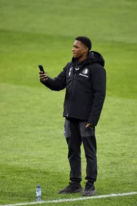 Milan - Givairo Read of Feyenoord during the walk around the San Siro stadium prior to the UEFA Champions League game against AC Milan at San Siro on Feb. 17, 2025 in Milan, Italy. ANP MAURICE VAN STEEN xVIxANPxSportx xxANPxIVx 520249336 originalFilename: 520249336.jpg