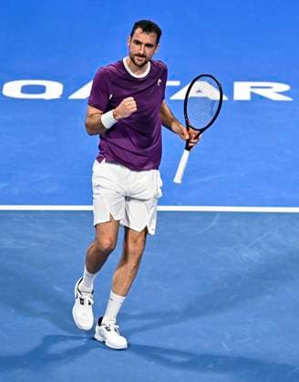 ATP, Tennis Herren QATAR EXXONMOBIL OPEN ROUND OF 32 Marin Cilic of Croatia competes in her round of 32 match against Carlos Alcaraz of Spain during the ATP Qatar ExxonMobil Open 2025 tennis tournament at the Khalifa International Tennis Complex in Doha, Qatar, on February 17, 2025. DOHA Qatar Copyright: xNOUSHADx