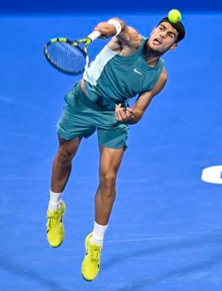 ATP, Tennis Herren QATAR EXXONMOBIL OPEN ROUND OF 32 Carlos Alcaraz of Spain competes in her round of 32 match against Marin Cilic of Croatia during the ATP Qatar ExxonMobil Open 2025 tennis tournament at the Khalifa International Tennis Complex in Doha, Qatar, on February 17, 2025. DOHA Qatar Copyright: xNOUSHADx