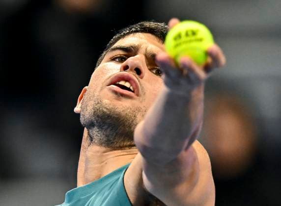 ATP, Tennis Herren QATAR EXXONMOBIL OPEN ROUND OF 32 Carlos Alcaraz of Spain competes in her round of 32 match against Marin Cilic of Croatia during the ATP Qatar ExxonMobil Open 2025 tennis tournament at the Khalifa International Tennis Complex in Doha, Qatar, on February 17, 2025. DOHA Qatar Copyright: xNOUSHADx