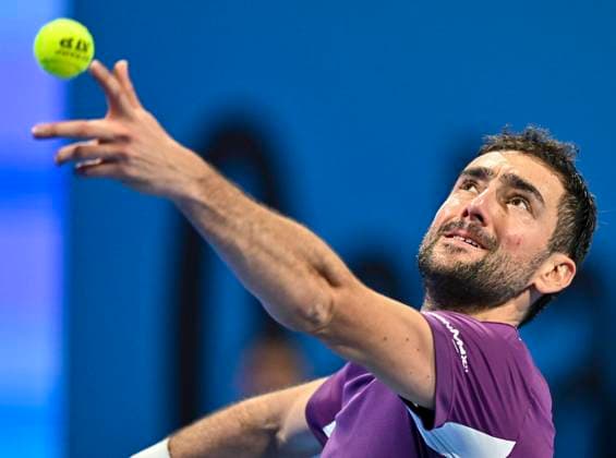 ATP, Tennis Herren QATAR EXXONMOBIL OPEN ROUND OF 32 Marin Cilic of Croatia competes in her round of 32 match against Carlos Alcaraz of Spain during the ATP Qatar ExxonMobil Open 2025 tennis tournament at the Khalifa International Tennis Complex in Doha, Qatar, on February 17, 2025. DOHA Qatar Copyright: xNOUSHADx