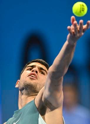 ATP, Tennis Herren QATAR EXXONMOBIL OPEN ROUND OF 32 Carlos Alcaraz of Spain competes in her round of 32 match against Marin Cilic of Croatia during the ATP Qatar ExxonMobil Open 2025 tennis tournament at the Khalifa International Tennis Complex in Doha, Qatar, on February 17, 2025. DOHA Qatar Copyright: xNOUSHADx