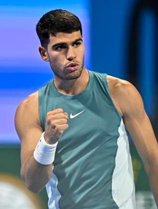 ATP, Tennis Herren QATAR EXXONMOBIL OPEN ROUND OF 32 Carlos Alcaraz of Spain competes in her round of 32 match against Marin Cilic of Croatia during the ATP Qatar ExxonMobil Open 2025 tennis tournament at the Khalifa International Tennis Complex in Doha, Qatar, on February 17, 2025. DOHA Qatar Copyright: xNOUSHADx